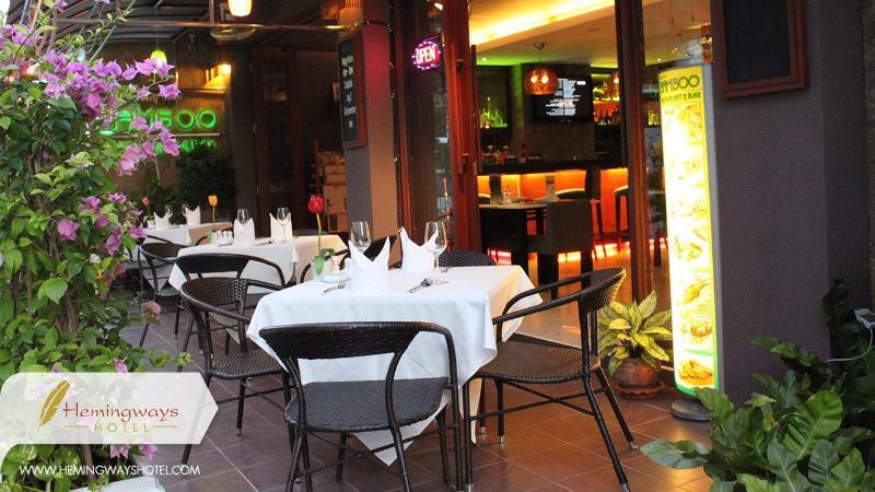 Hemingway'S Hotel Patong Exterior foto